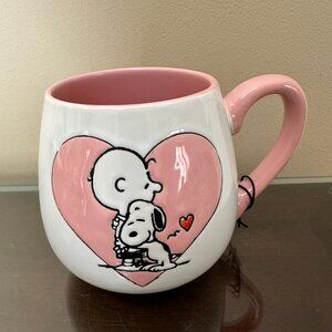 NWT Peanuts SNOOPY & CHARLIE BROWN HUGGING In Heart 18oz Mug Valentine's Day